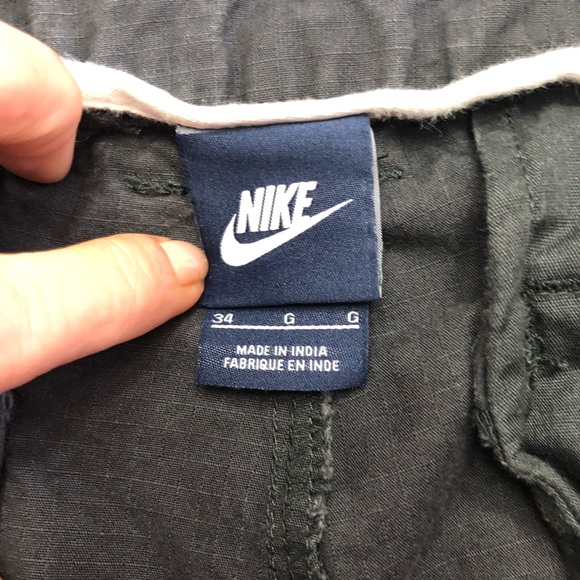 Men’s Nike cargo shorts - Picture 5 of 6